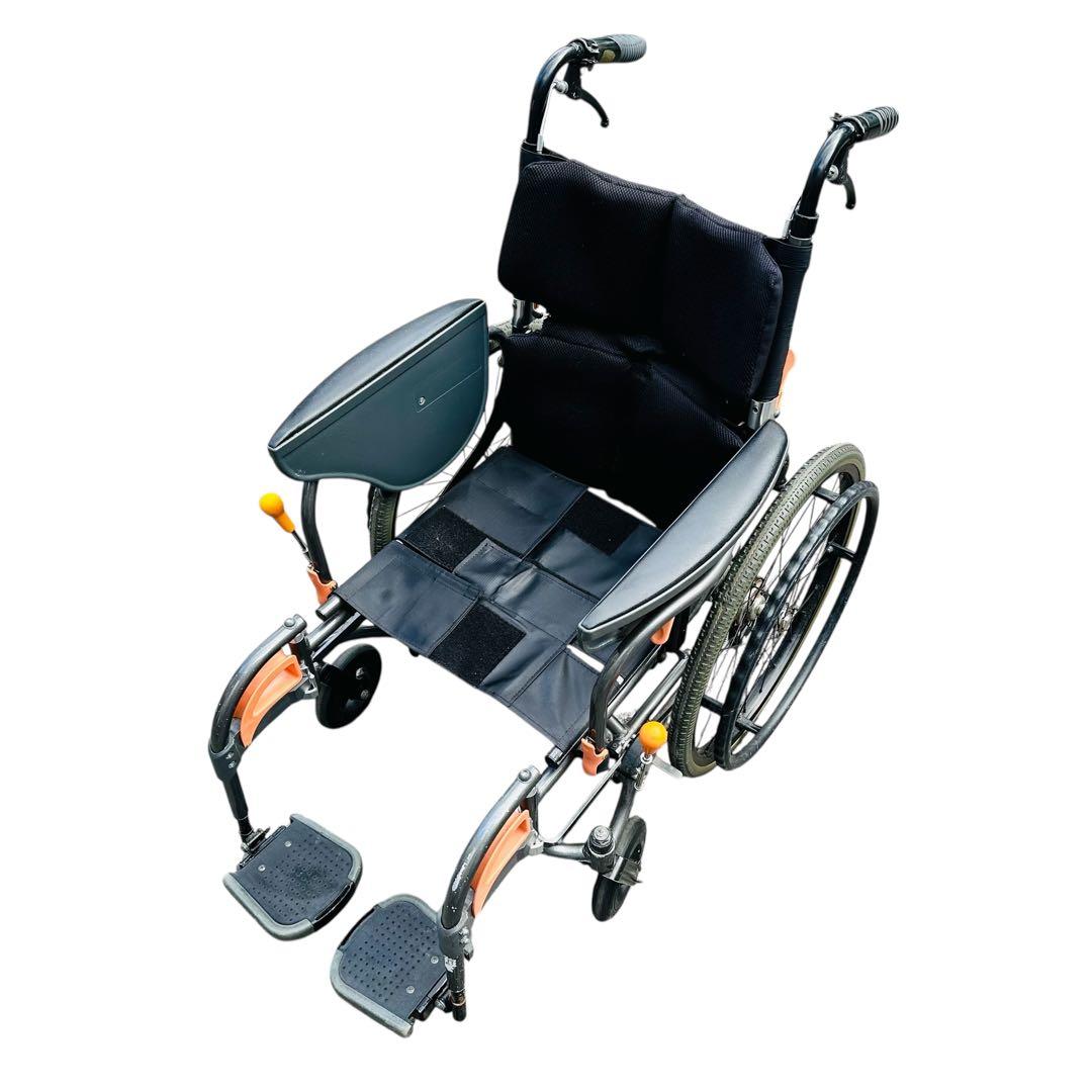 アクトモア　シュシュ　車椅子　自走式