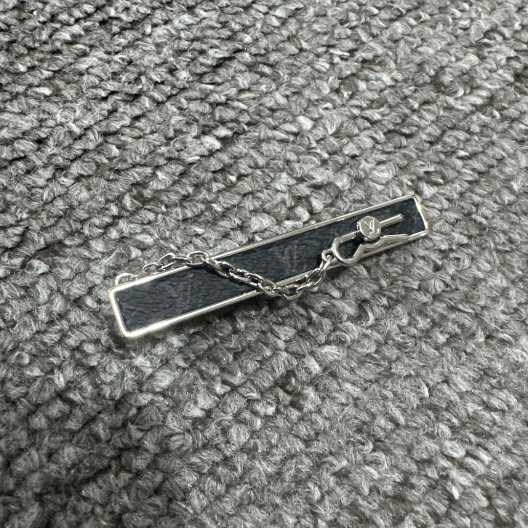 新品未使用ルイヴィトンネクタイピン