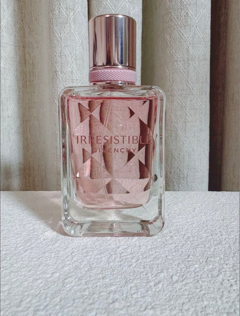 香水(女性用) GIVENCHY IRRESISTIBLE SOLAR