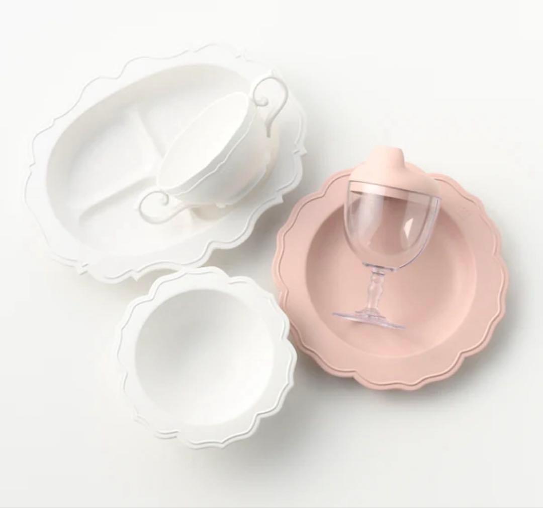 【新品未使用】 Reale レアーレ 食器セット フルセット 5点　ピンク