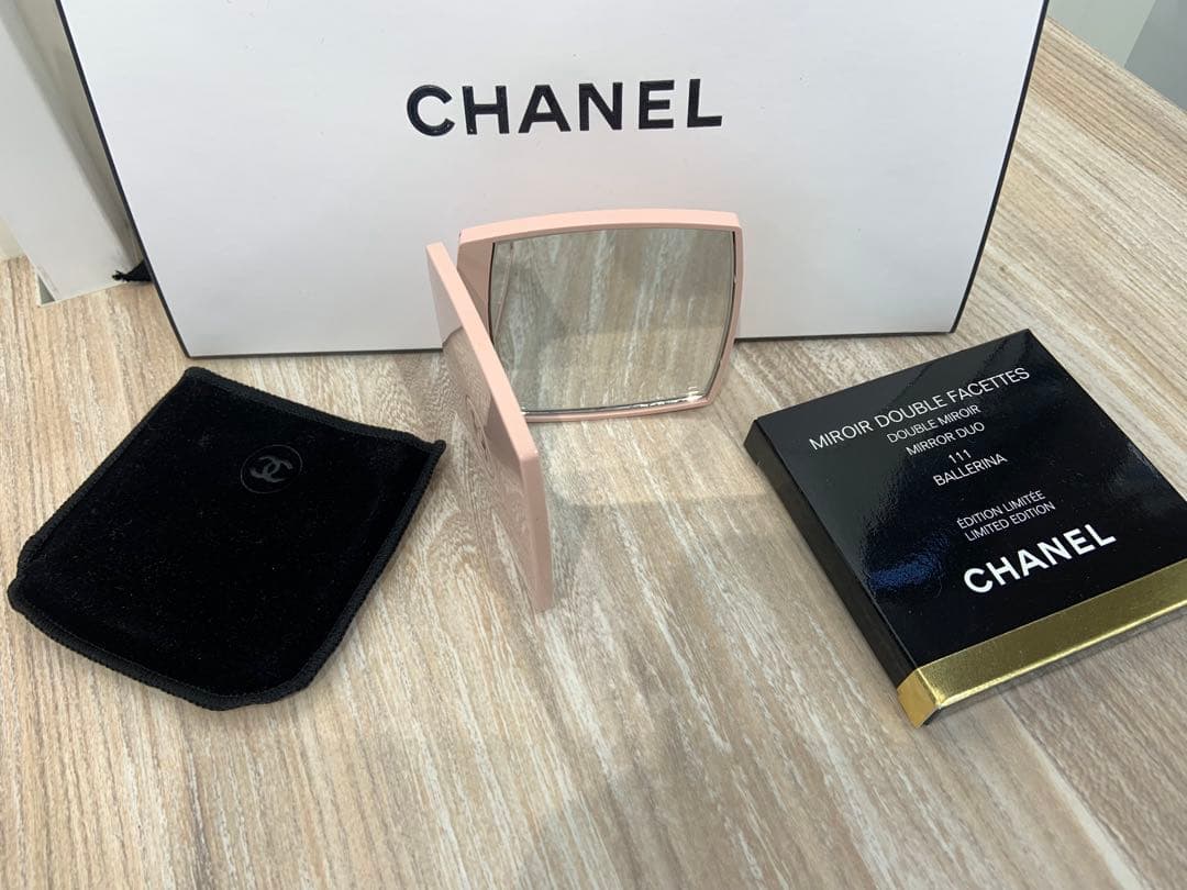 CHANEL Miroir Double Facettes ピンクミラー