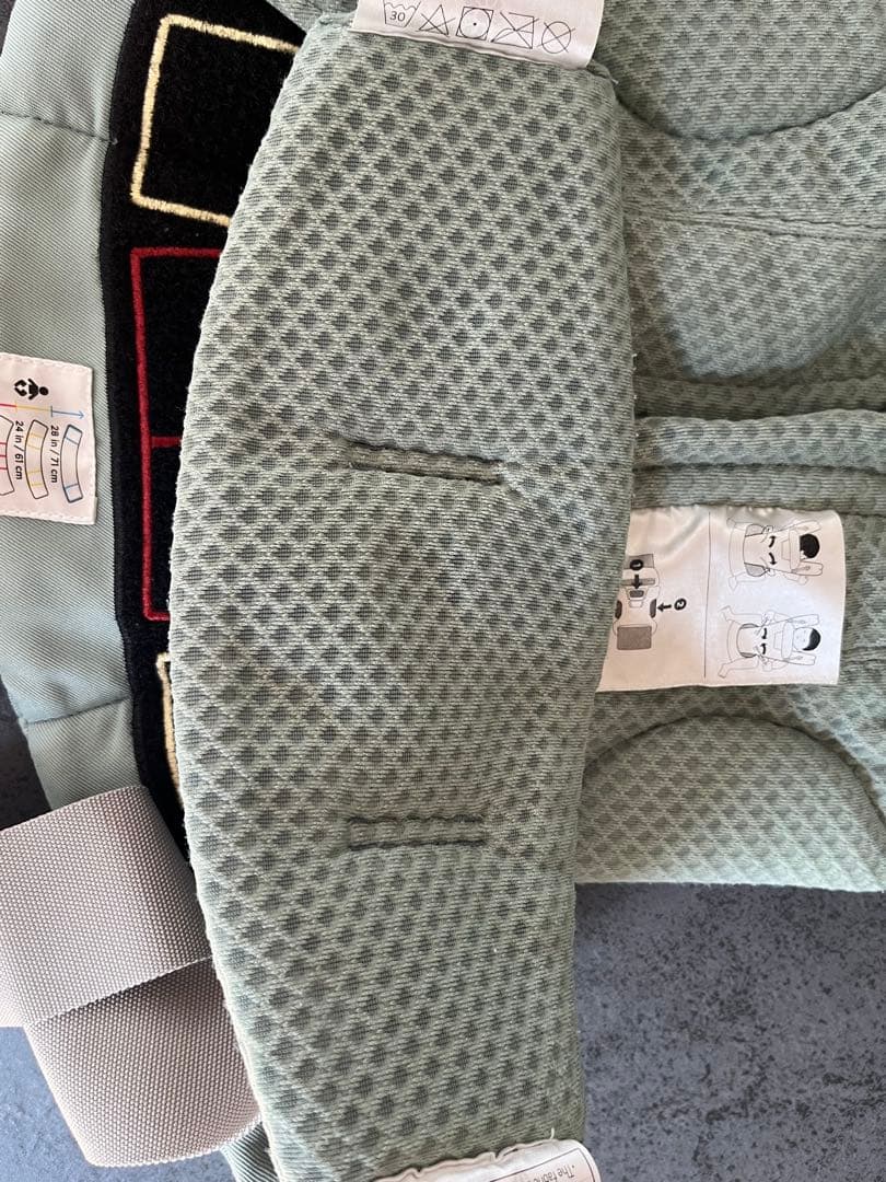 エルゴ　オムニブリーズ　抱っこひも セージグリーン