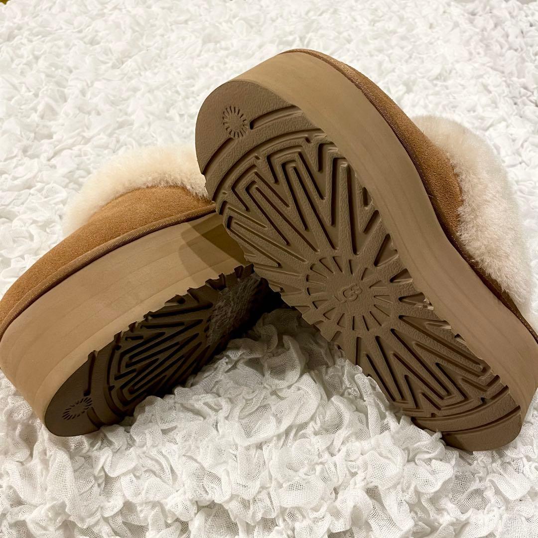 ✨新品✨UGG FUNKETTE アグ ファンケット Chestnut 23