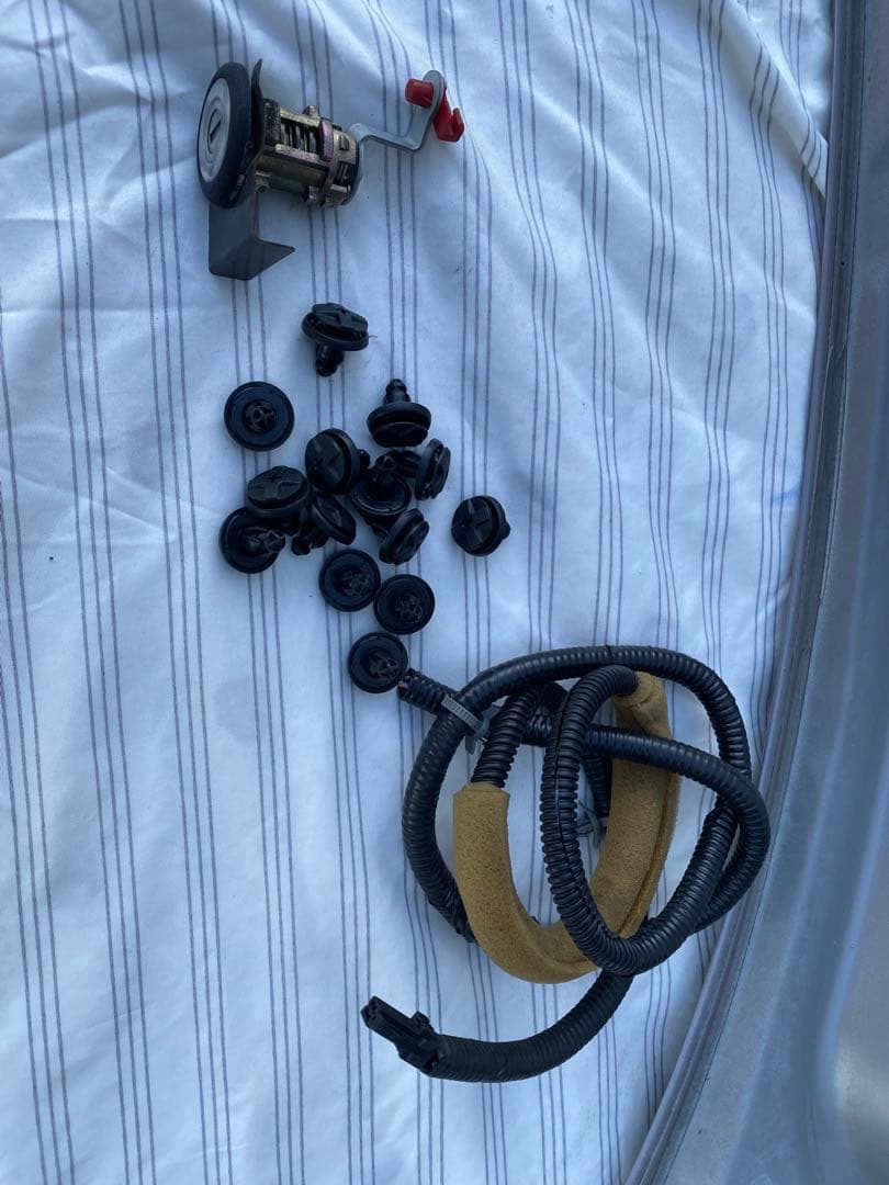 スカイライン GF-ER34 4ドア 純正 トランク スポイラー