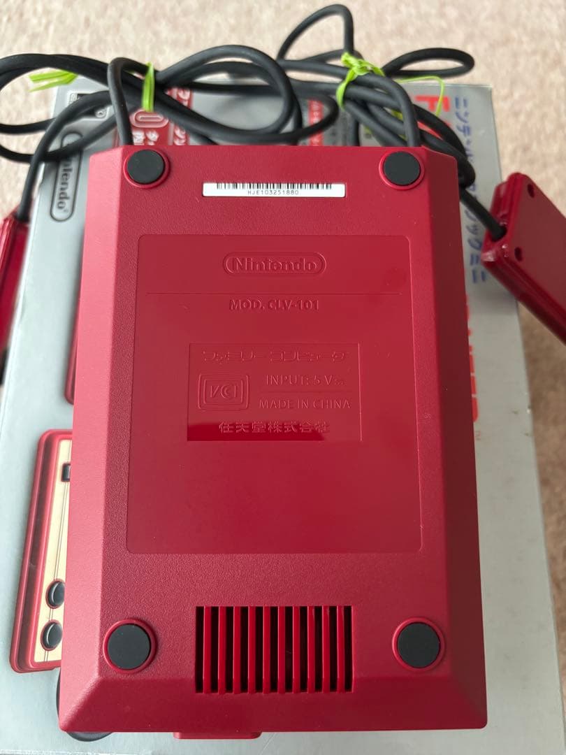 ほぼ未使用　Nintendo ゲーム機本体 ニンテンドークラシックミニ　美品