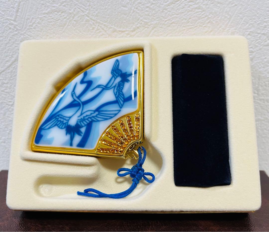 エスティローダー ルーシディティ プレストパウダー ジャパニーズ　アイクレーン