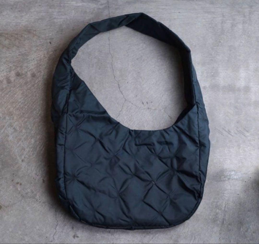 ryawショルダーバッグ