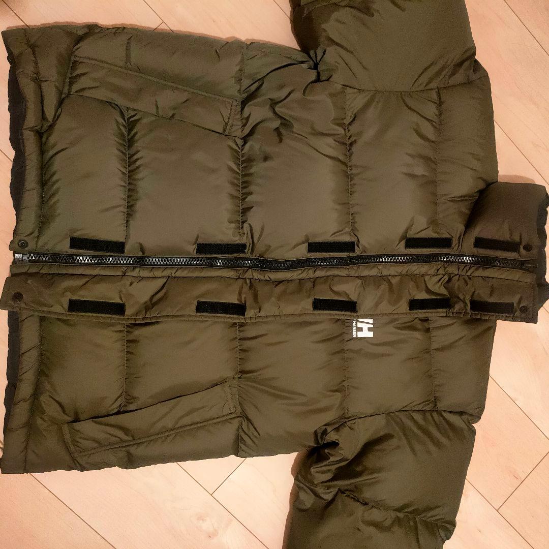 HELLY HANSENリバーシブルダウンジャケット ブラック・オリーブ