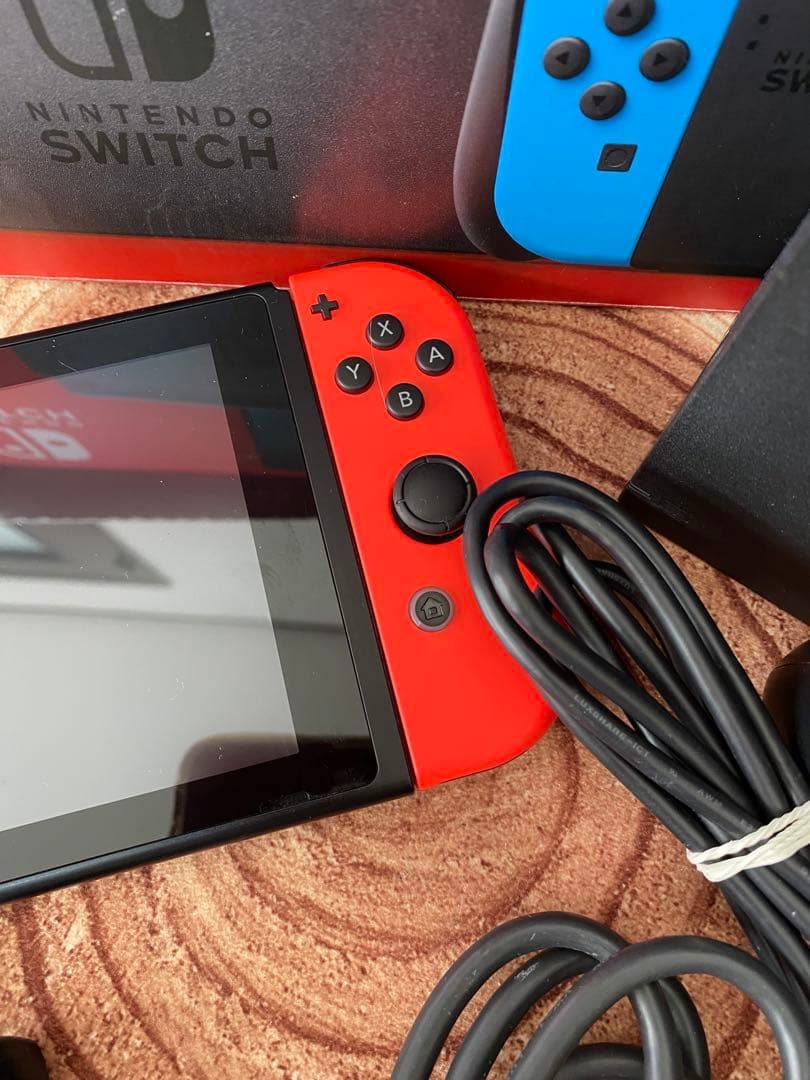Nintendo Switch ニンテンドースイッチ本体　ネオン②
