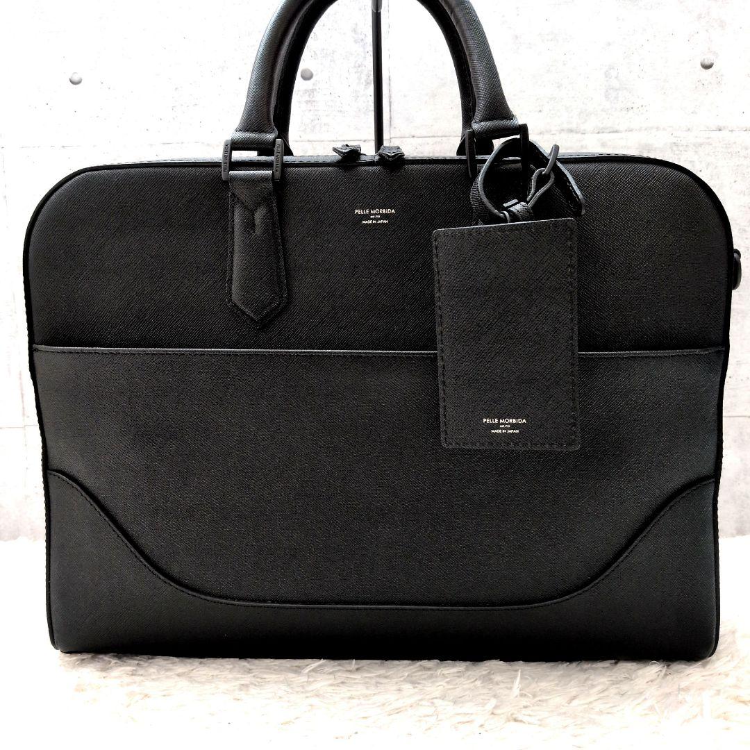 【現行 極美品】ペッレモルビダ　ca15　オールブラック　ブリーフバッグ　黒