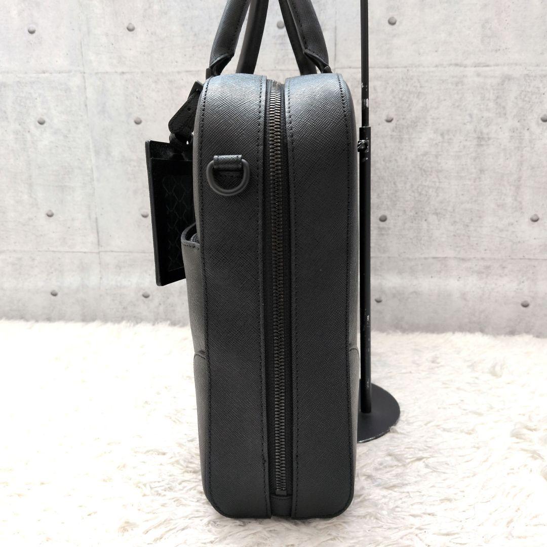 【現行 極美品】ペッレモルビダ　ca15　オールブラック　ブリーフバッグ　黒