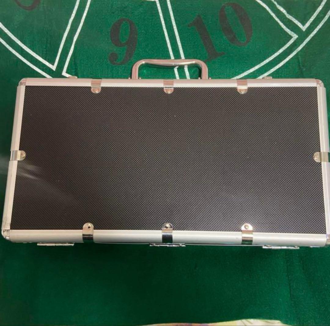 カジノチップ　カジノプレイマット、カードシュー付き