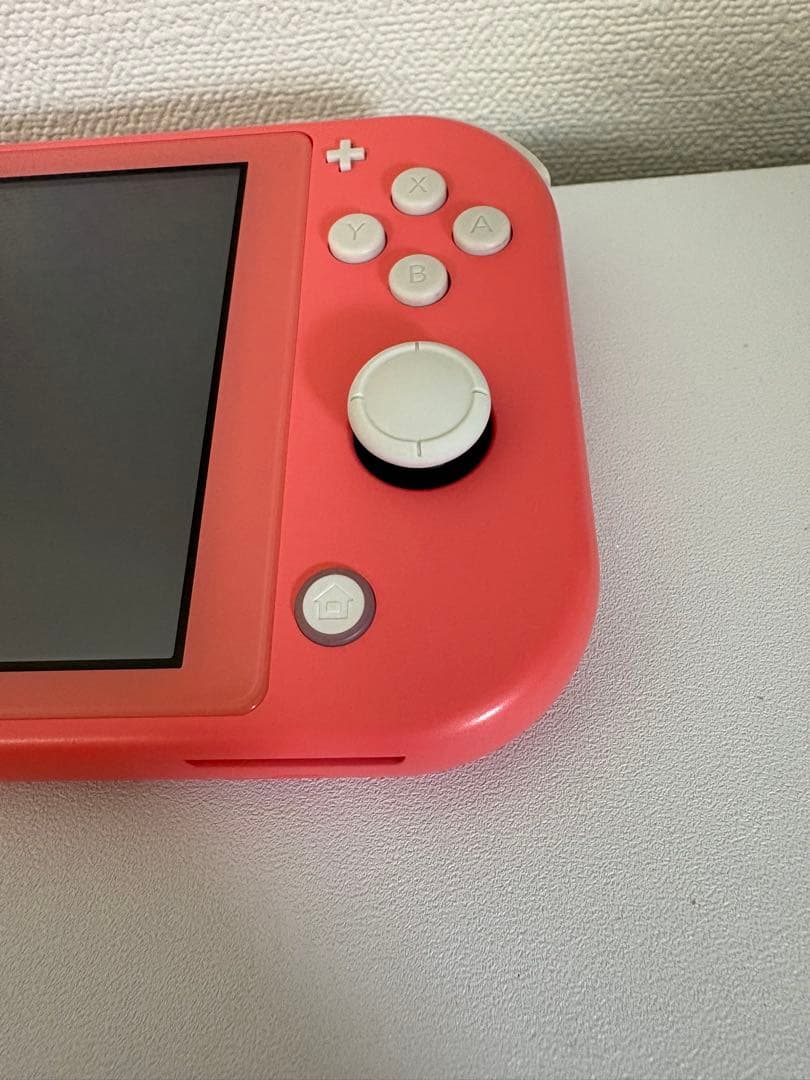 Nintendo Switch LITE コーラル　ニンテンドー　スイッチライト