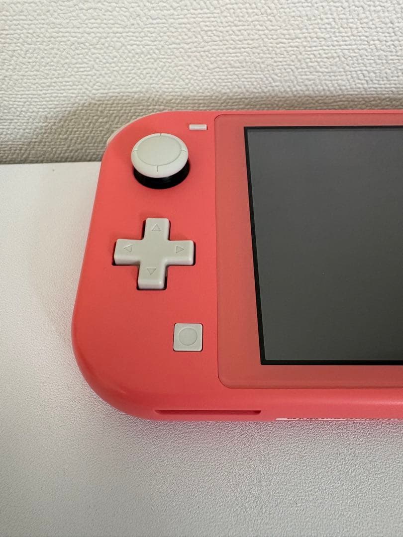 Nintendo Switch LITE コーラル　ニンテンドー　スイッチライト