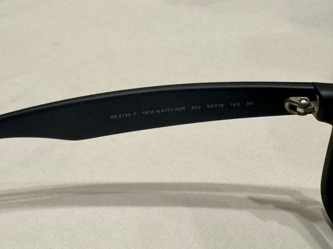 レイバン サングラス 正規品 ニューウェイファーラーRB2132F 622