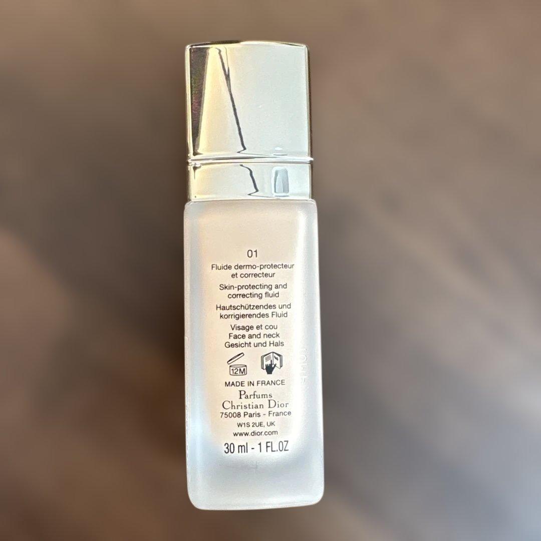 Dior Prestige Le Protecteur UV 30mlサクラさま