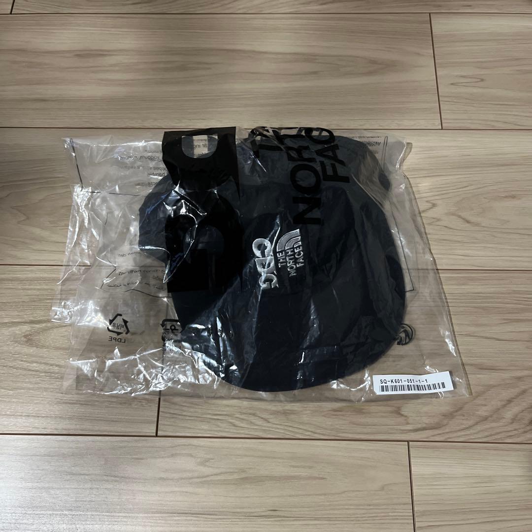 TNF×CDG ナイロンキャップ（ユニセックス）