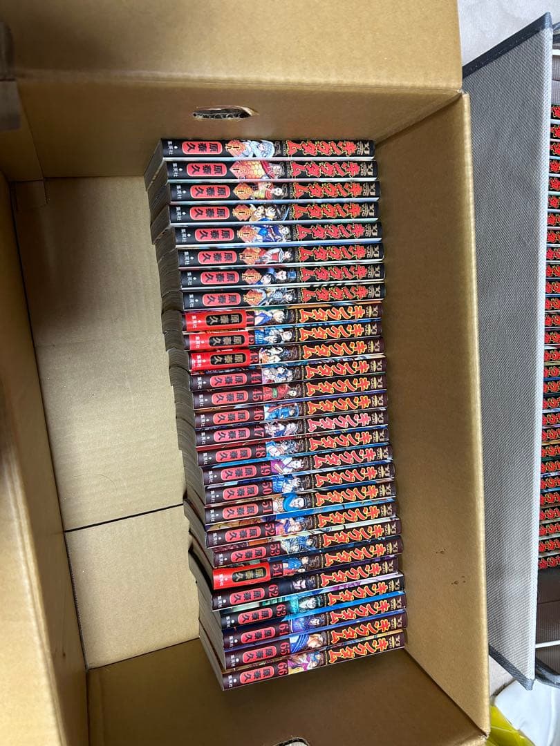 【特別値引き中】 少年漫画　キングダム　１巻〜66巻　セット