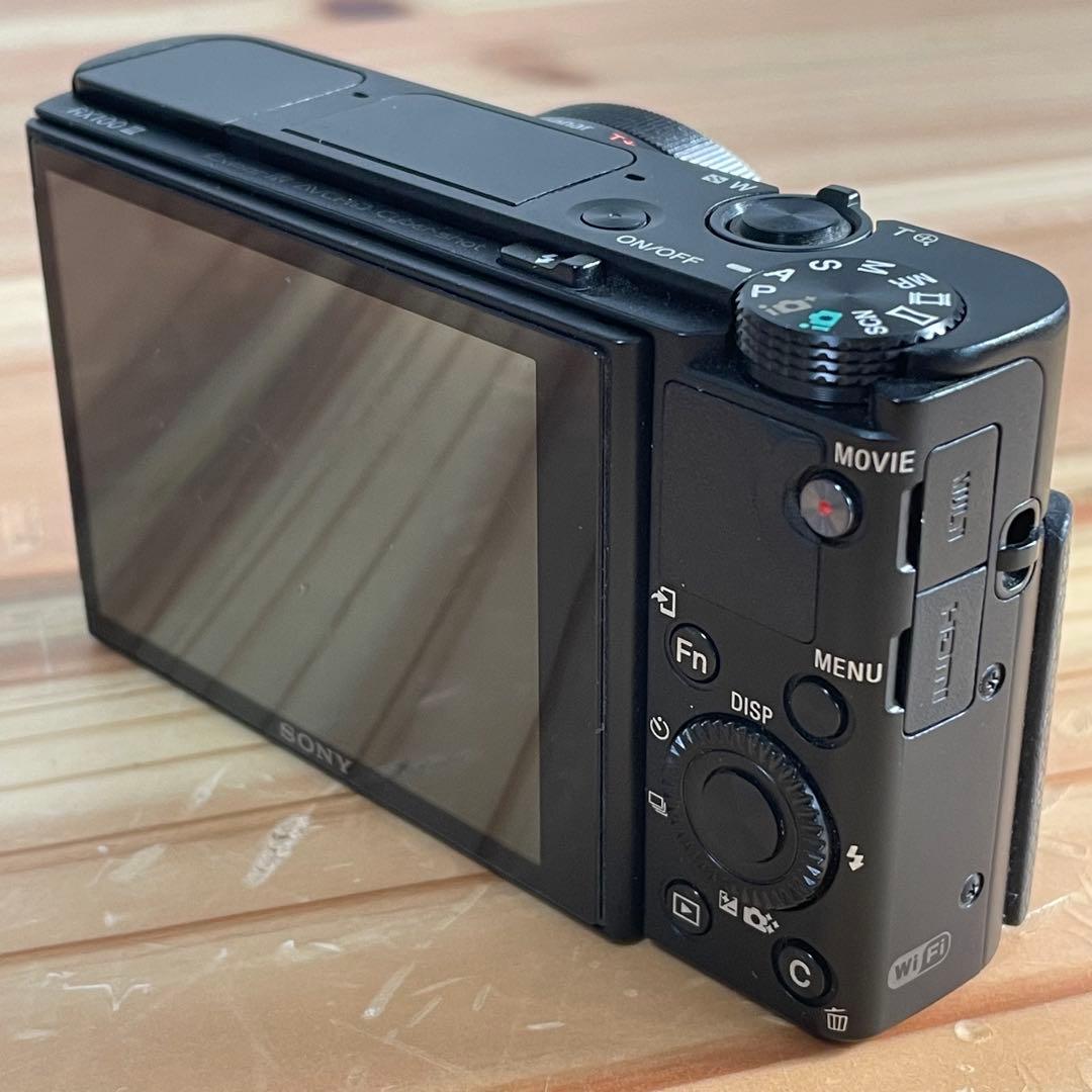 【美品】SONY DSC-RX100M3 グリップ・追加バッテリー・充電器付き