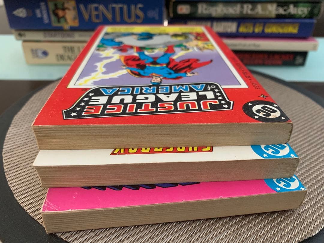 希少　DC Comics スーパーヒーロー洋書3冊セット