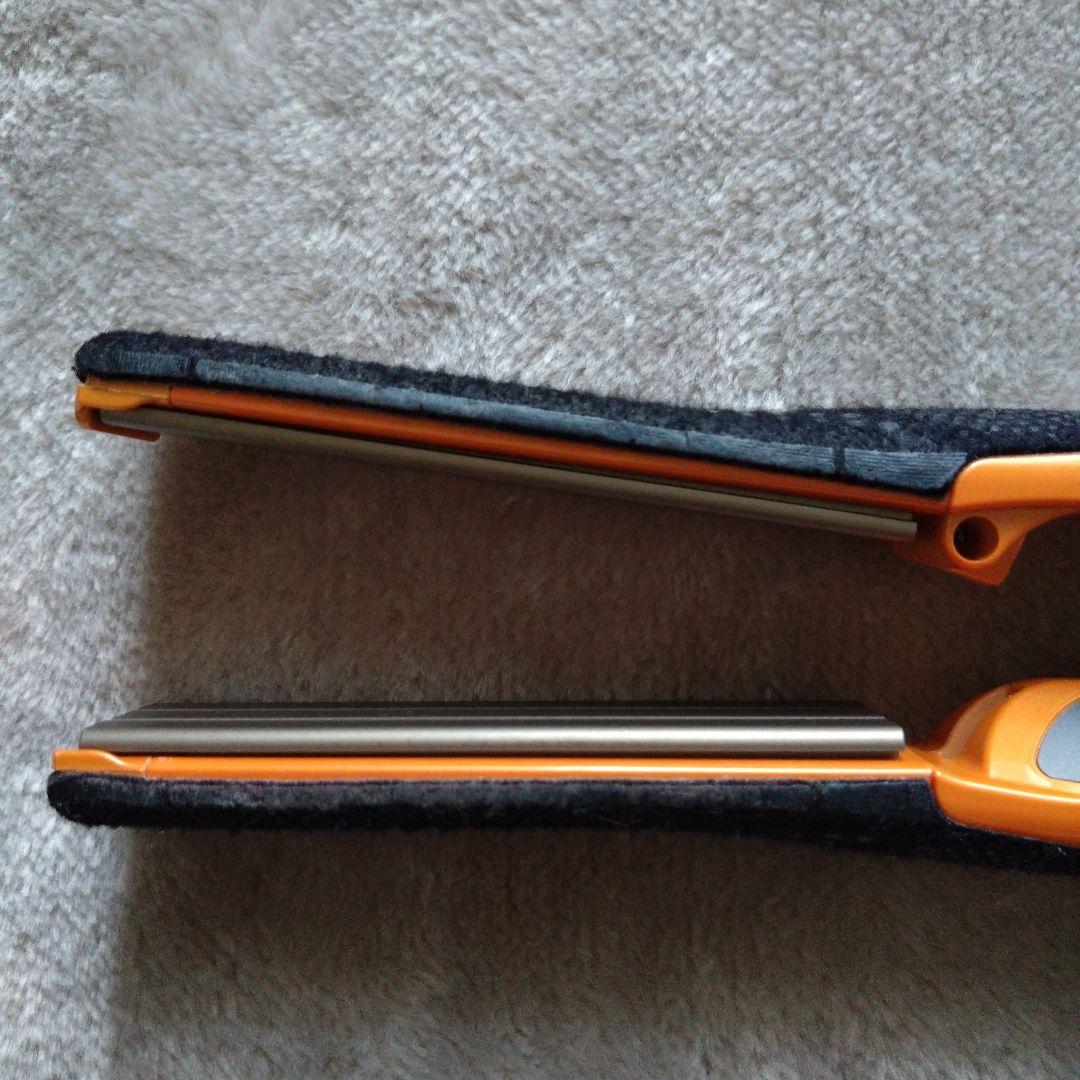 ADST D2 ヘアアイロン