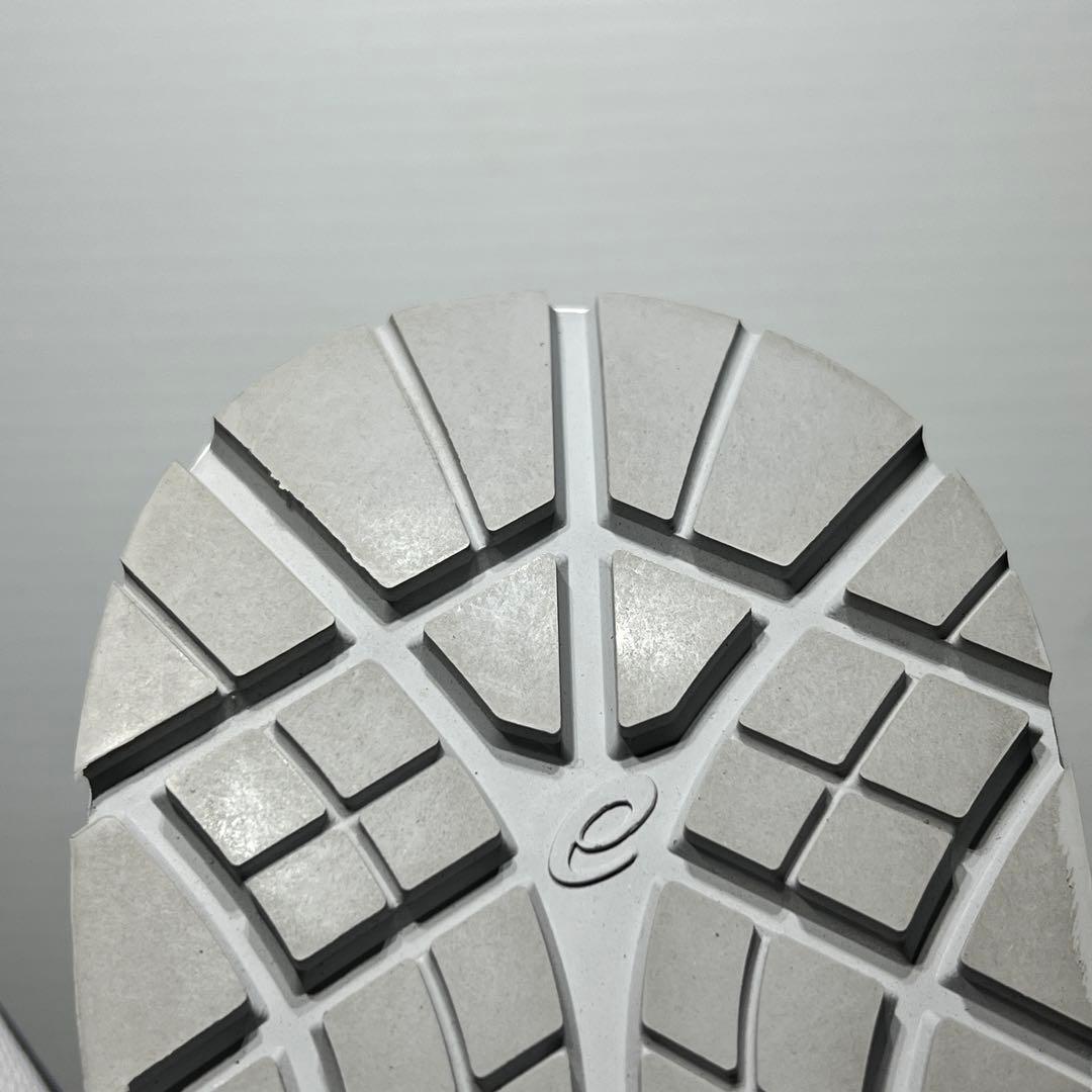 アシックスASICS未使用安全靴 CP218 ホワイト/ネイビー