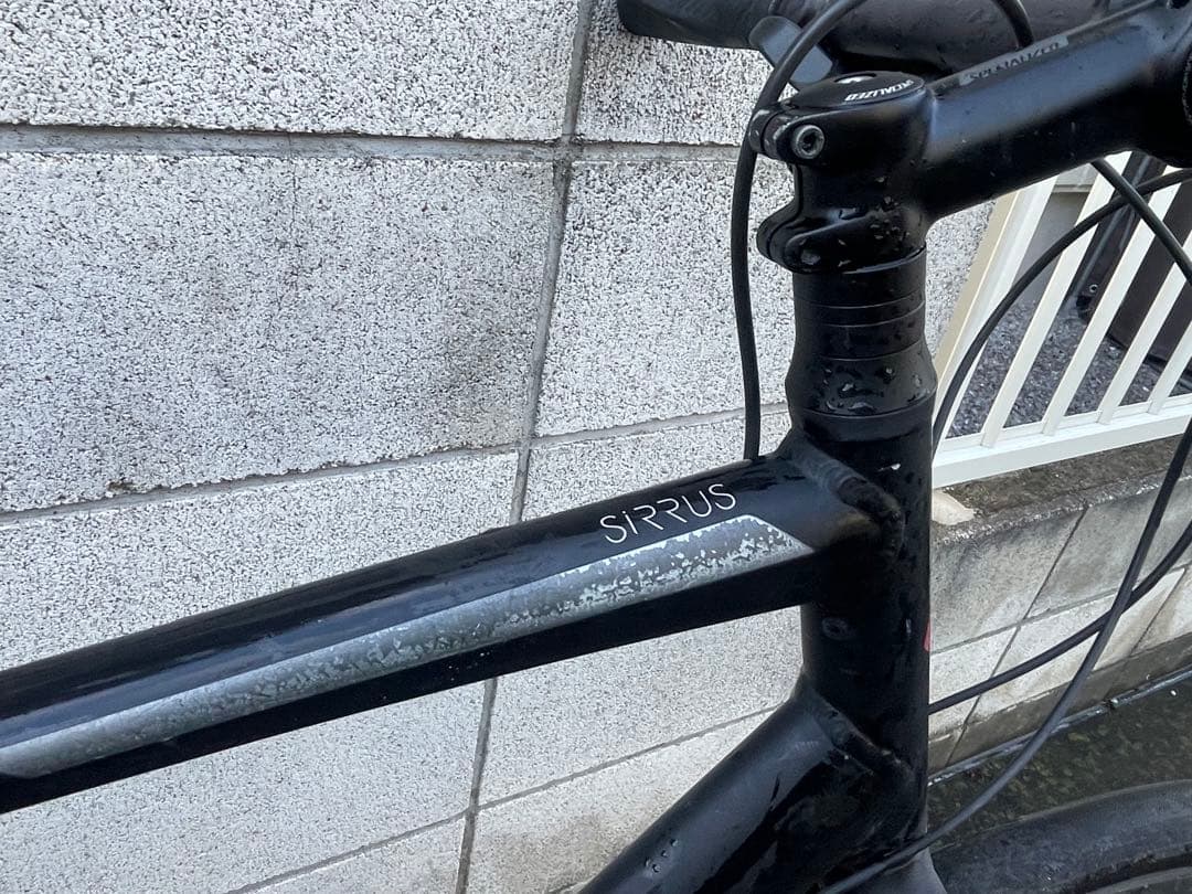 スペシャライズド　SIRRUS シラス　送料無料