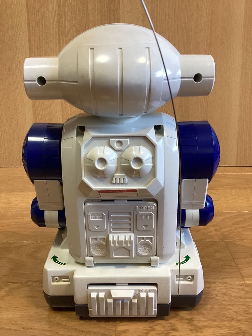 超レア品 BANDAI おしゃべりロボット U-1