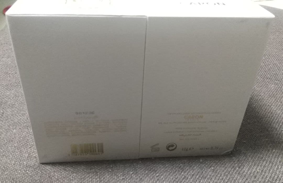 キャロン スパークリング ボディパウダー