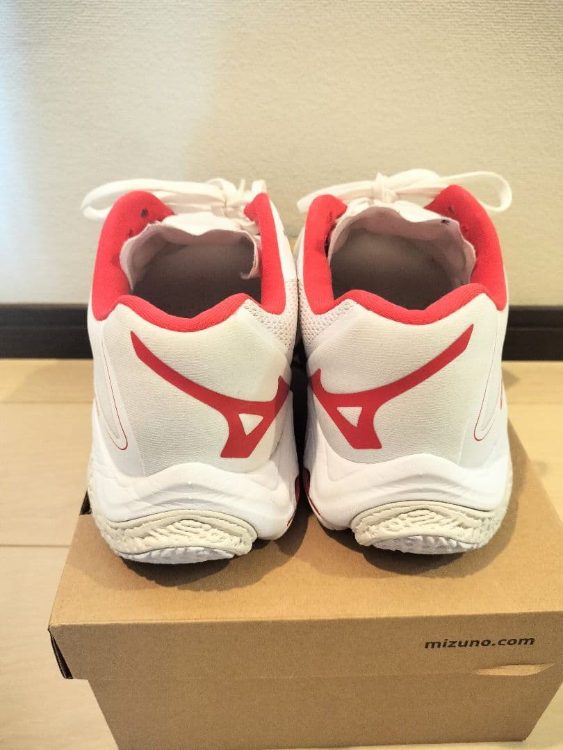 Mizuno ウェーブライトニング Z8 バレーボールシューズ 25cm