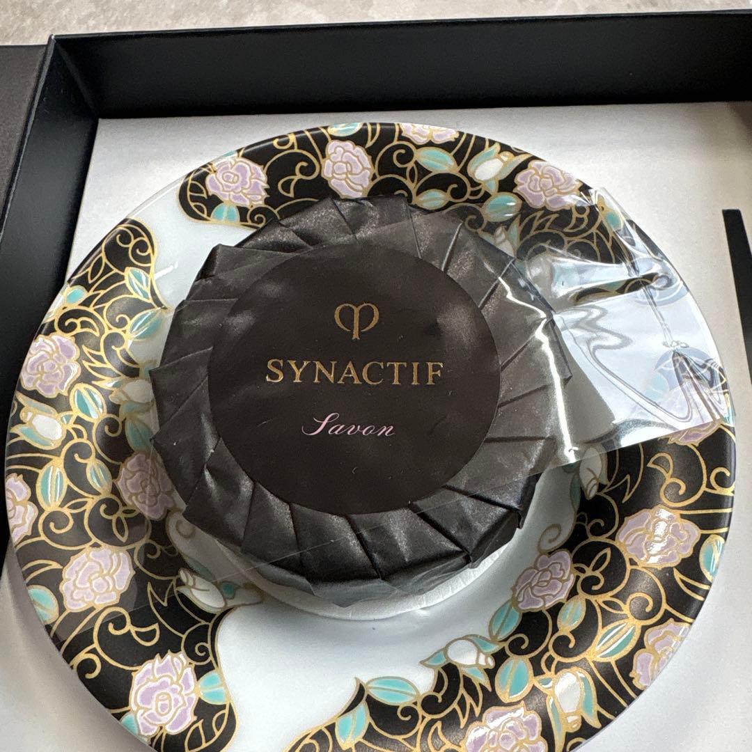 クレドポーボーテ シナクティフ サボン 100g深川製磁 特製石鹸トレー