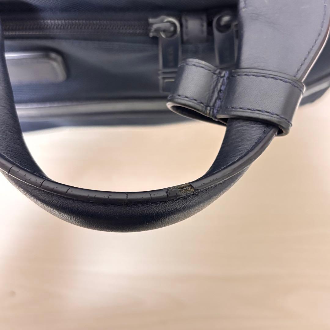 【SHIPS別注】 TUMI ネイビー ビジネスバッグ