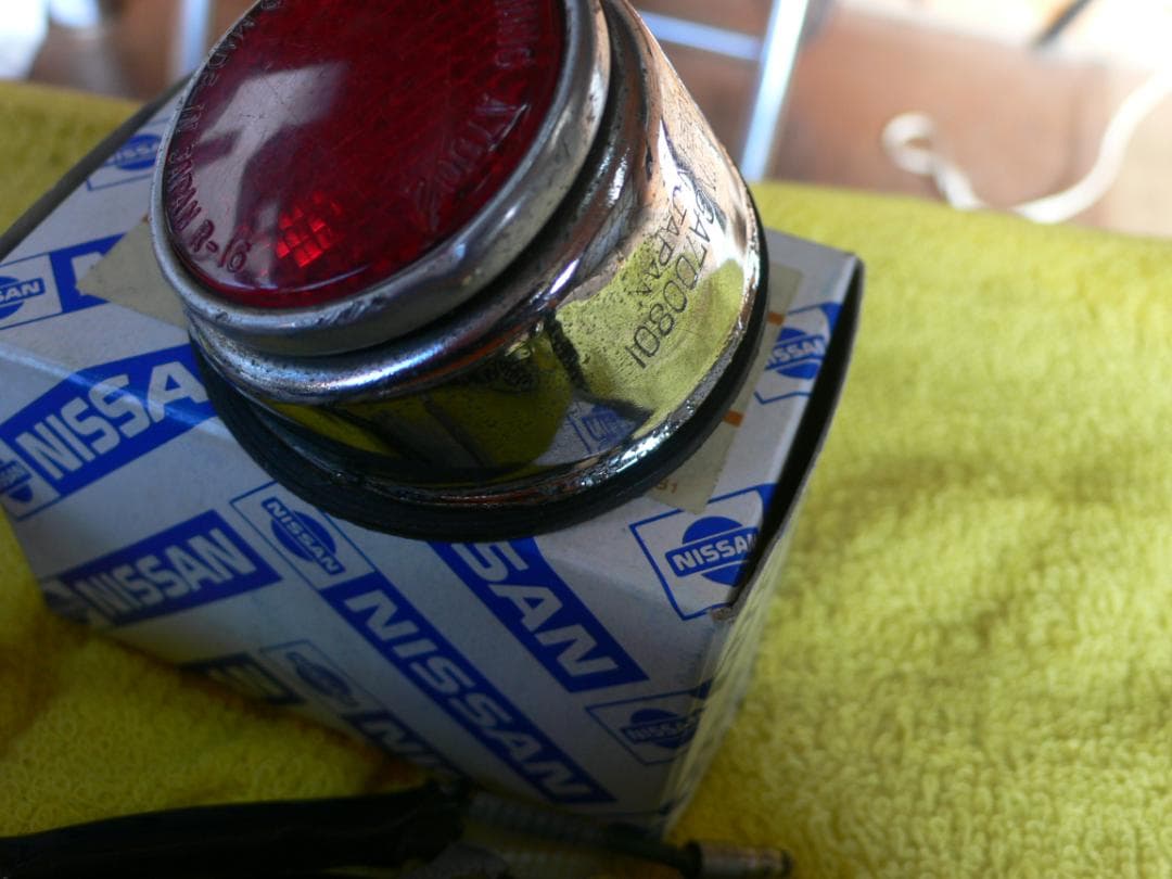 フェアレディ―SR311　 ウィンカー・リフレクターセット　（中古品）