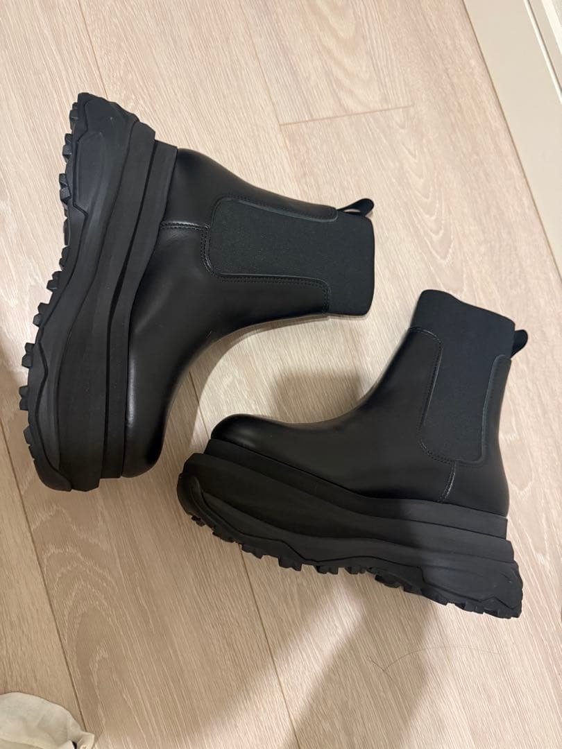 t*n様 Sacai チェルシーブーツ