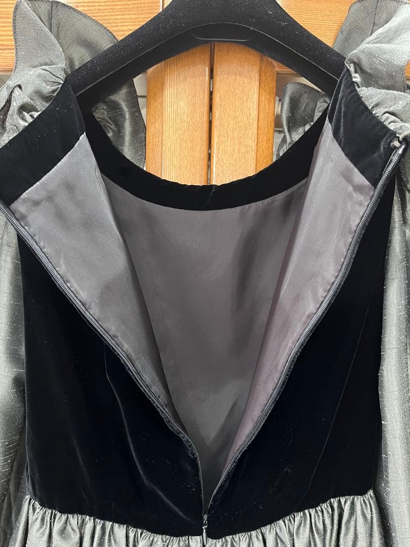 専用の品となりました❣️オスカー.デラレンタのミモレ丈ドレス#9号、M size