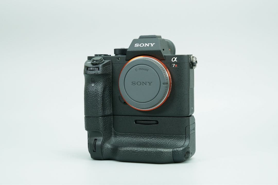 完動品・少シャッター3052回SONY α7RM2純正バッテリー7個+VGセット