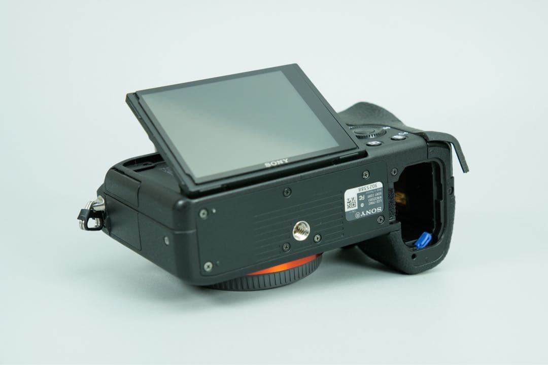 完動品・少シャッター3052回SONY α7RM2純正バッテリー7個+VGセット