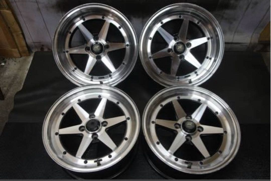 エモーションR 15×7J +30 8J +20 PCD100 4穴