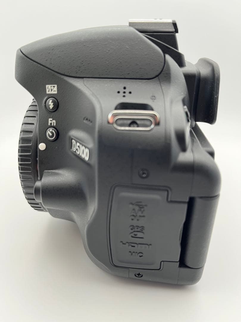 m.k.iさん専用『訳あり美品』Nikon D5100 デジタル一眼レフカメラ