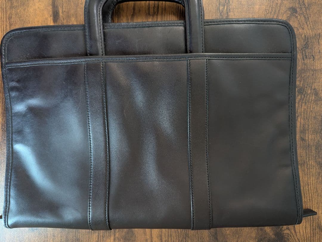 《 USED 》COACH ブラック レザービジネスバッグ