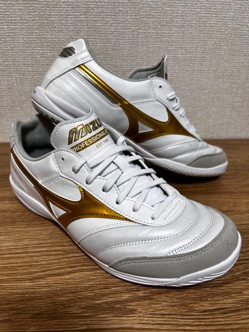 MORELIA SALA ELITE IN ホワイト/ゴールド