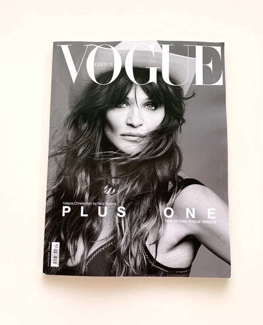 女性情報誌 Vogue Greece April 2022 Plus One