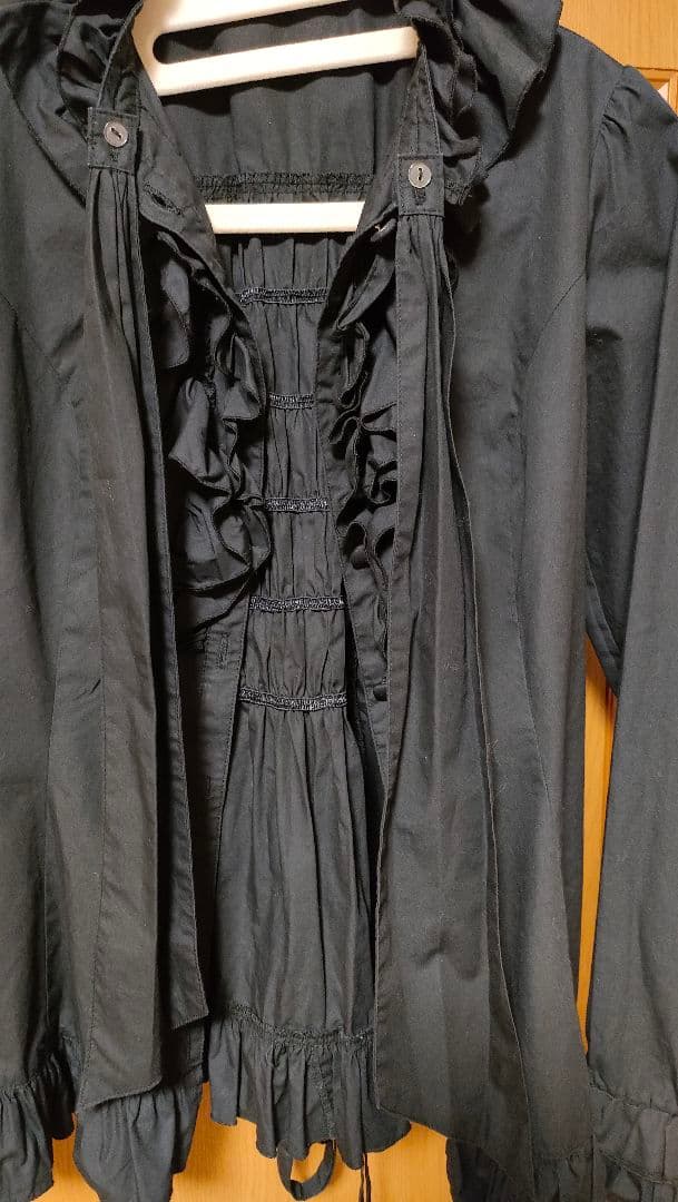 morphose フリル黒長袖ブラウス