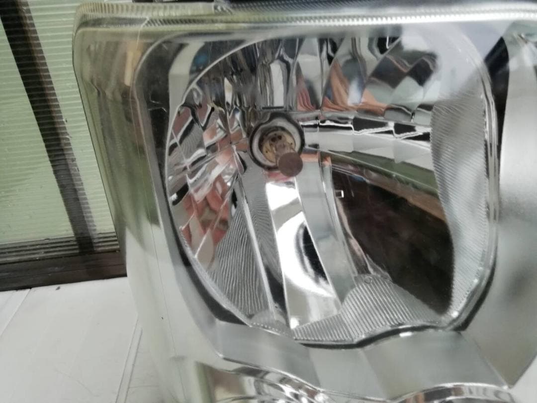 DA64W 　エブリィ　ハロゲン　ヘッドライト　 左右　レべ付　（管理J11）