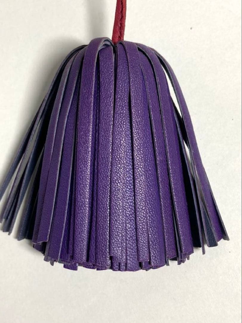 美品　ロエベ　レザー　フリンジ　チャーム　バッグチャーム