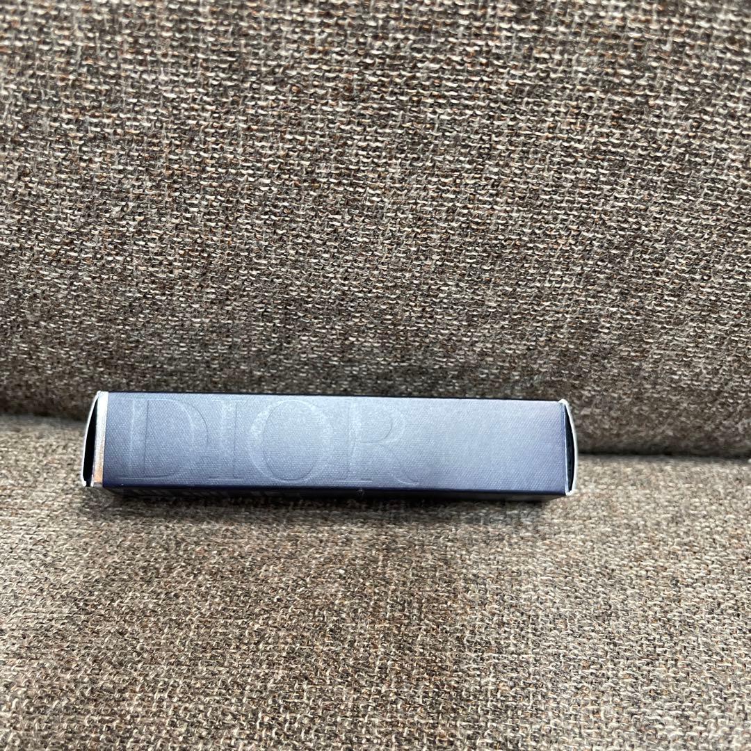 でDior美品限定ラメ入りマキシマイザー試し塗りのみ