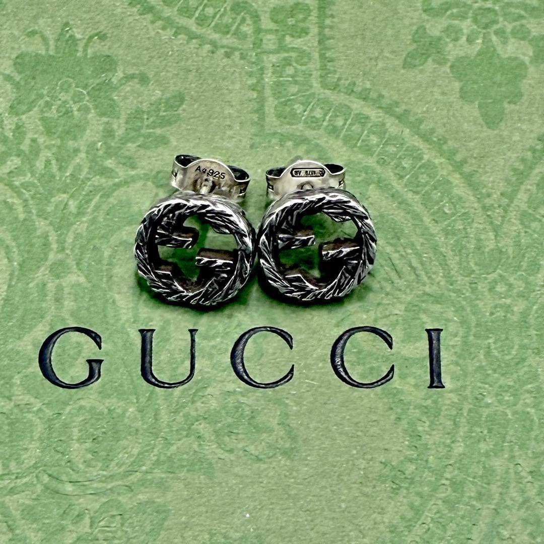 【箱、袋付き】グッチ インターロッキングG ピアス アラベスク シルバー　燻し