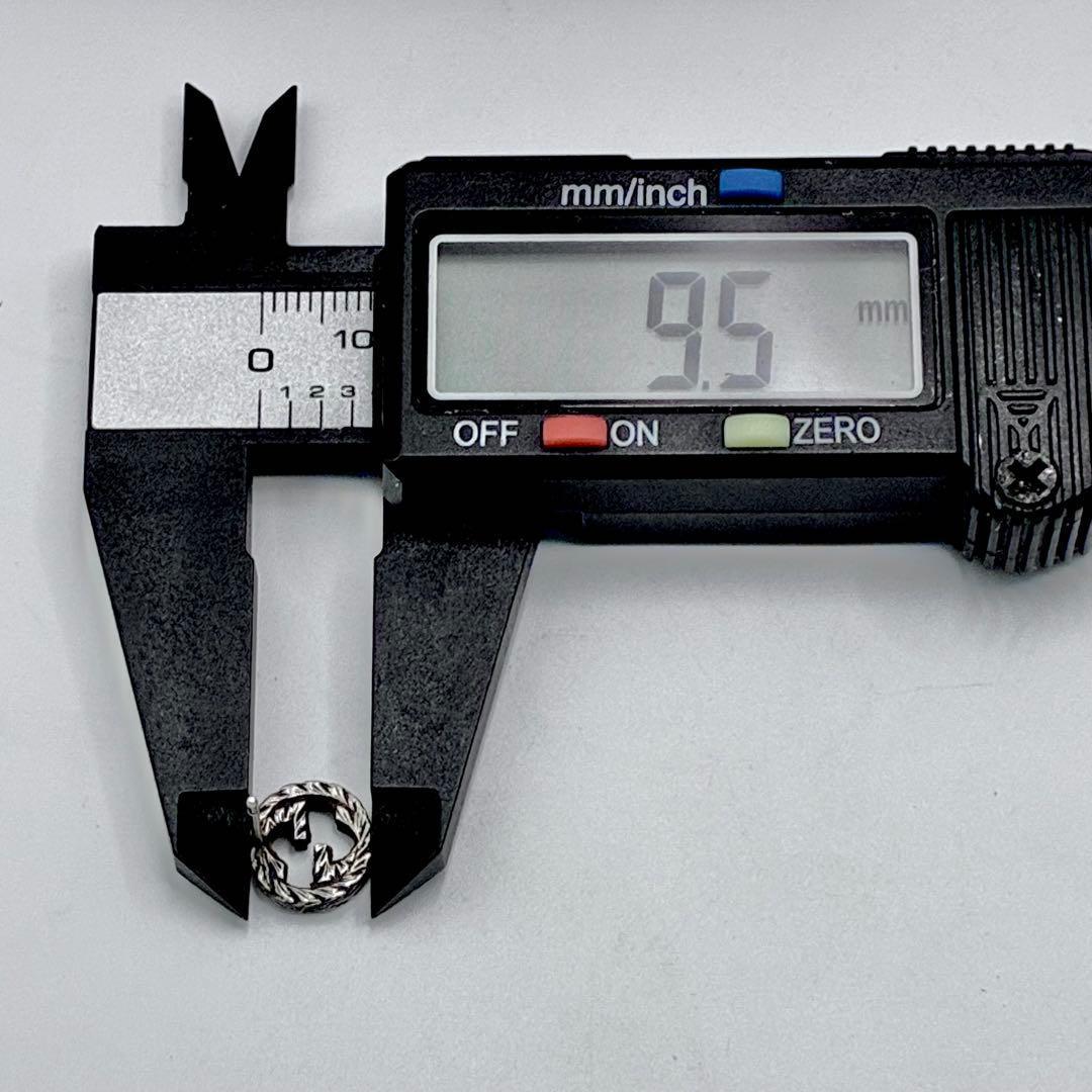 【箱、袋付き】グッチ インターロッキングG ピアス アラベスク シルバー　燻し