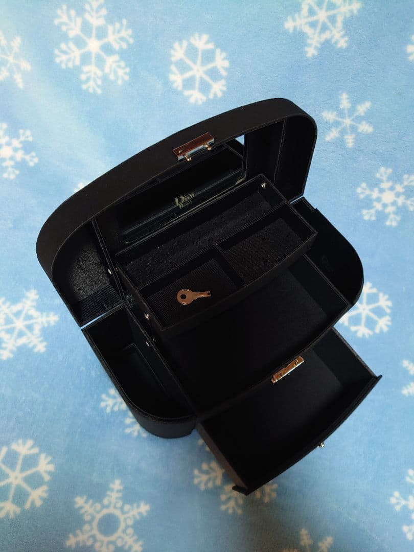 Dior Beautyミラー付き3段 メイクボックス