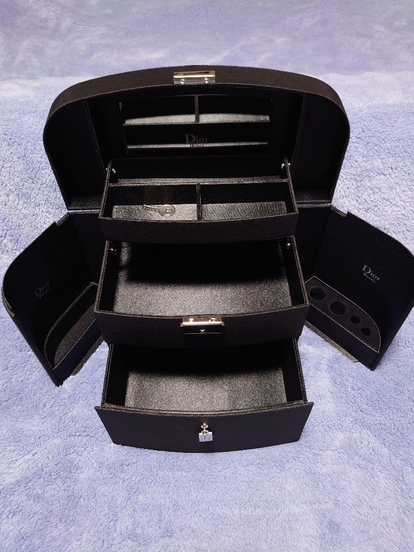 Dior Beautyミラー付き3段 メイクボックス